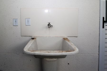 Casa de condomínio para alugar com 75m², 2 quartos e sem vagaLavanderia