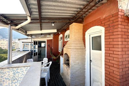Apartamento à venda com 100m², 2 quartos e sem vaga