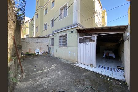 Quintal de apartamento à venda com 2 quartos, 114m² em Chácara, Betim