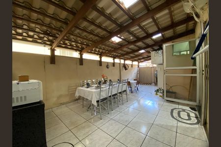 Apartamento à venda com 114m², 2 quartos e 1 vaga Apartamento à venda com 114m², 2 quartos e 1 vagaÁrea Privativa
