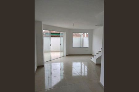Casa para alugar com 84m², 3 quartos e 3 vagas Casa para alugar com 84m², 3 quartos e 3 vagasSala