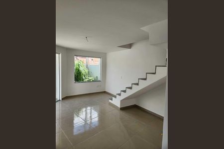 Casa para alugar com 84m², 3 quartos e 3 vagas Casa para alugar com 84m², 3 quartos e 3 vagasSala