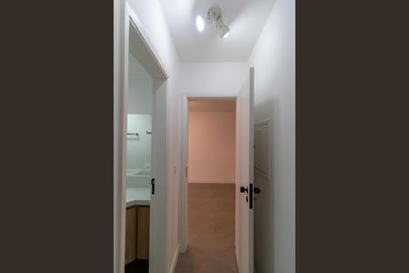 Corredor de apartamento para alugar com 1 quarto, 57m² em Centro, Campinas