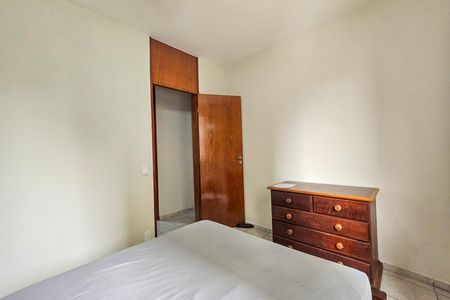 Apartamento para alugar com 2 quartos, 64m² em Jardim Tres Marias, Guarujá