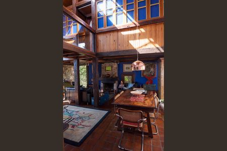 Casa de condomínio à venda com 200m², 3 quartos e 4 vagas Casa de condomínio à venda com 200m², 3 quartos e 4 vagassala