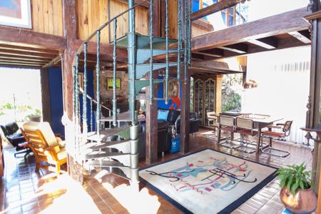 Casa de condomínio à venda com 200m², 3 quartos e 4 vagas Casa de condomínio à venda com 200m², 3 quartos e 4 vagassala