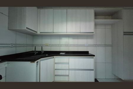 Apartamento à venda com 44m², 2 quartos e 1 vaga Apartamento à venda com 44m², 2 quartos e 1 vagaCozinha