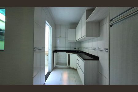 Cozinha de apartamento à venda com 2 quartos, 44m² em Utinga, Santo André