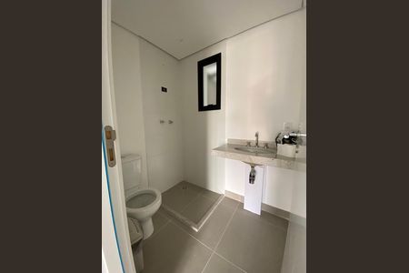 Banheiro social de apartamento para alugar com 3 quartos, 84m² em Butantã, São Paulo