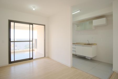 Sala de apartamento para alugar com 2 quartos, 64m² em Chácara Seis de Outubro, São Paulo