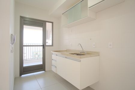 Cozinha de apartamento para alugar com 2 quartos, 64m² em Chácara Seis de Outubro, São Paulo