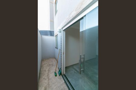 Apartamento para alugar com 2 quartos, 55m² em Mantiqueira, Belo Horizonte