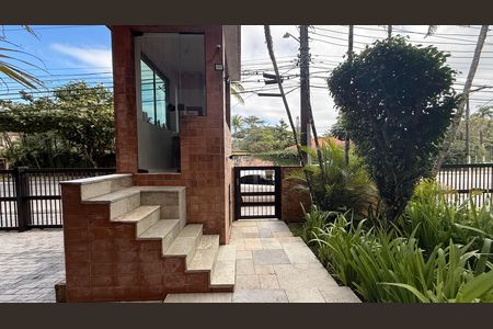 Fachada de apartamento para alugar com 2 quartos, 59m² em Parque Enseada, Guarujá