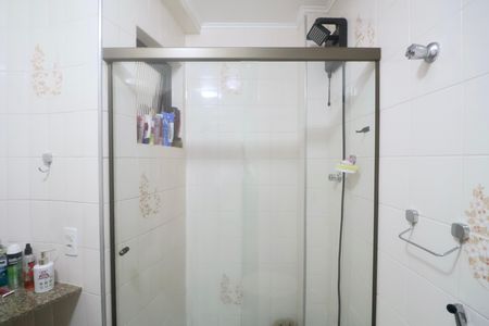 Banheiro Social de apartamento para alugar com 2 quartos, 59m² em Parque Enseada, Guarujá