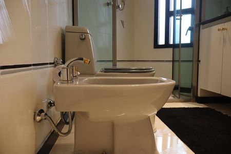 Apartamento à venda com 250m², 4 quartos e 4 vagasBanheiro da Suíte 2