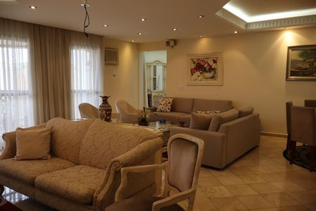 Apartamento à venda com 250m², 4 quartos e 4 vagasSala 