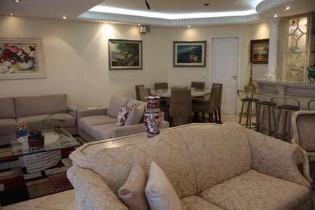 Apartamento à venda com 250m², 4 quartos e 4 vagasSala 