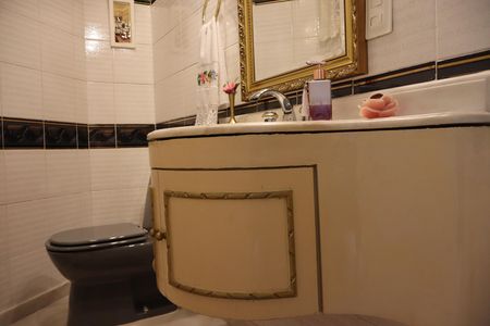 Apartamento à venda com 250m², 4 quartos e 4 vagasLavabo 