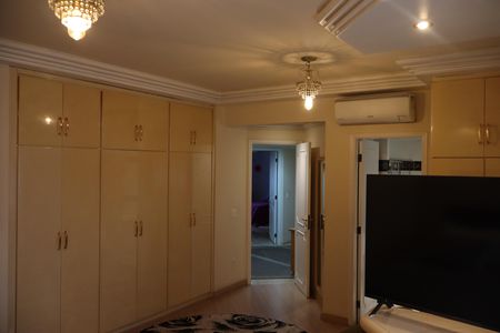 Suíte 01 de apartamento à venda com 4 quartos, 250m² em Camargos, Guarulhos