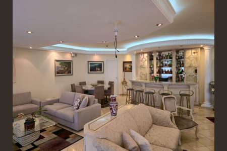Apartamento à venda com 250m², 4 quartos e 4 vagasSala 