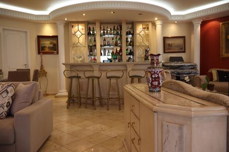 Apartamento à venda com 250m², 4 quartos e 4 vagasSala 