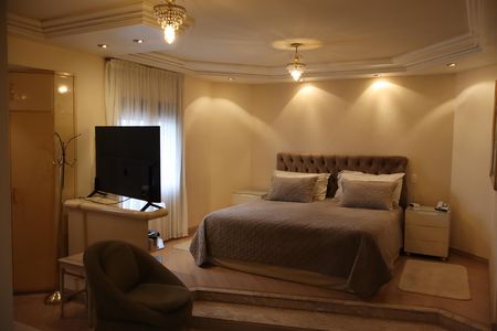 Apartamento à venda com 250m², 4 quartos e 4 vagasSuíte 01