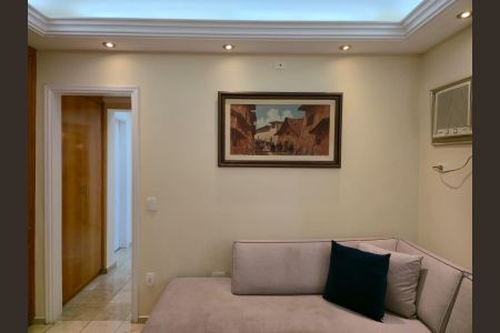 Apartamento à venda com 250m², 4 quartos e 4 vagasSala de TV