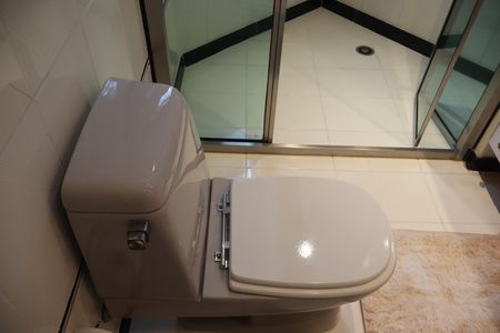 Apartamento à venda com 250m², 4 quartos e 4 vagasBanheiro da Suíte 3