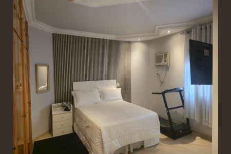 Apartamento à venda com 250m², 4 quartos e 4 vagasSuíte 02
