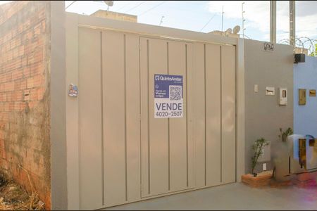 Fachada de casa à venda com 2 quartos, 130m² em Setor Estrela Dalva, Goiânia