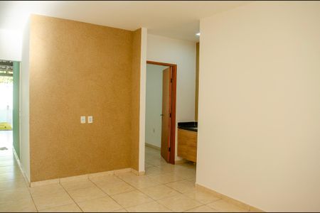 Sala de casa à venda com 2 quartos, 130m² em Setor Estrela Dalva, Goiânia