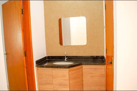 Banheiro de casa à venda com 2 quartos, 130m² em Setor Estrela Dalva, Goiânia