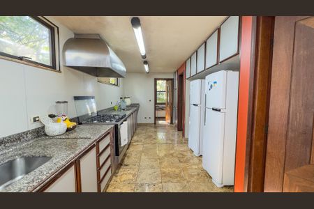 Casa à venda com 4 quartos, 2154m² em Chácara Flora, São Paulo