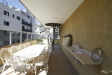 Apartamento à venda com 517m², 4 quartos e 4 vagasCobertura