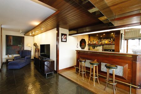 Apartamento à venda com 517m², 4 quartos e 4 vagasCobertura