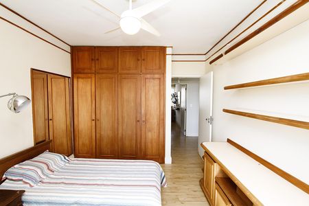 Apartamento à venda com 517m², 4 quartos e 4 vagasQuarto 2