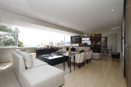 Apartamento à venda com 517m², 4 quartos e 4 vagasSala