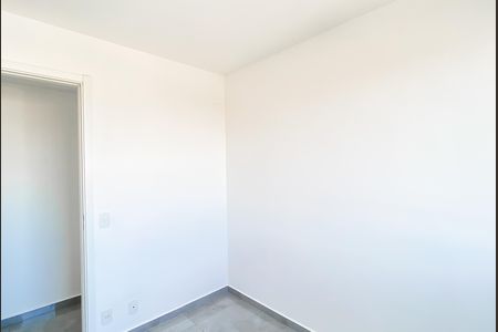 Quarto 1 de apartamento para alugar com 2 quartos, 40m² em Vila Penteado, São Paulo