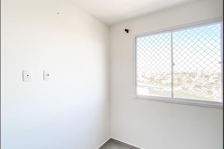Quarto 2 de apartamento para alugar com 2 quartos, 40m² em Vila Penteado, São Paulo