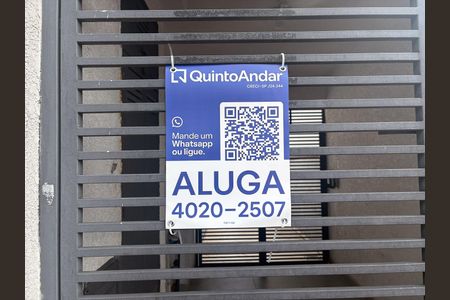 Placa instalada de casa de condomínio para alugar com 3 quartos, 80m² em Vila Lucia, São Paulo