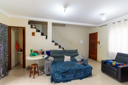 Sala de casa de condomínio para alugar com 3 quartos, 80m² em Vila Lucia, São Paulo