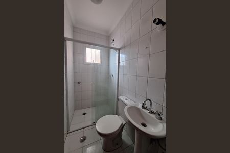 Casa para alugar com 80m², 2 quartos e 2 vagas Casa para alugar com 80m², 2 quartos e 2 vagasBanheiro da Suíte 1