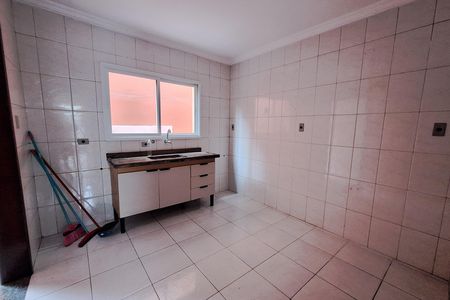 Casa para alugar com 80m², 2 quartos e 2 vagas Casa para alugar com 80m², 2 quartos e 2 vagasCozinha