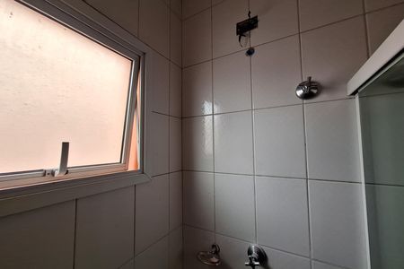 Casa para alugar com 80m², 2 quartos e 2 vagas Casa para alugar com 80m², 2 quartos e 2 vagasBanheiro da Suíte 1