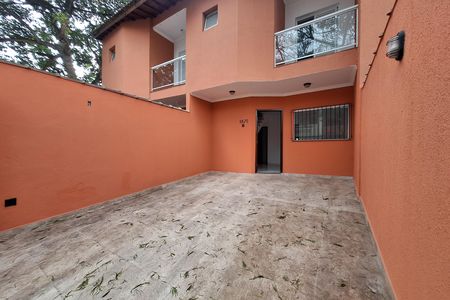 Casa para alugar com 80m², 2 quartos e 2 vagas Casa para alugar com 80m², 2 quartos e 2 vagasGaragem