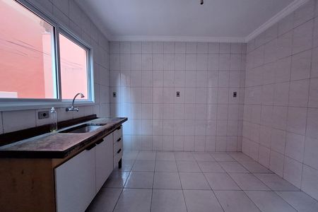 Casa para alugar com 80m², 2 quartos e 2 vagas Casa para alugar com 80m², 2 quartos e 2 vagasCozinha