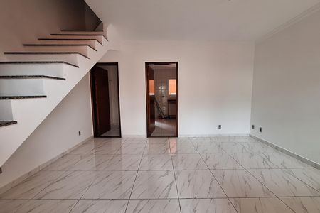 Sala  de casa para alugar com 2 quartos, 80m² em Vila Curuçá, Santo André