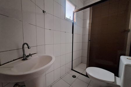 Casa para alugar com 80m², 2 quartos e 2 vagas Casa para alugar com 80m², 2 quartos e 2 vagasBanheiro da Suíte 2