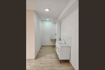 Cozinha de apartamento para alugar com 2 quartos, 32m² em Parque Novo Mundo, São Paulo