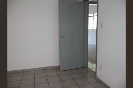 Quarto 2 de casa para alugar com 2 quartos, 70m² em Jardim Santa Adelia, São Paulo
